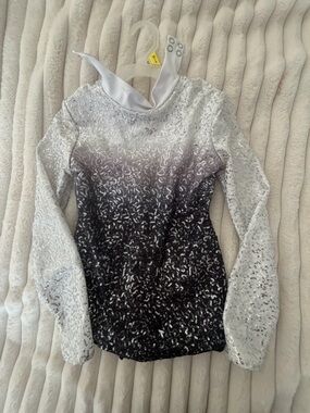 Dance costume
